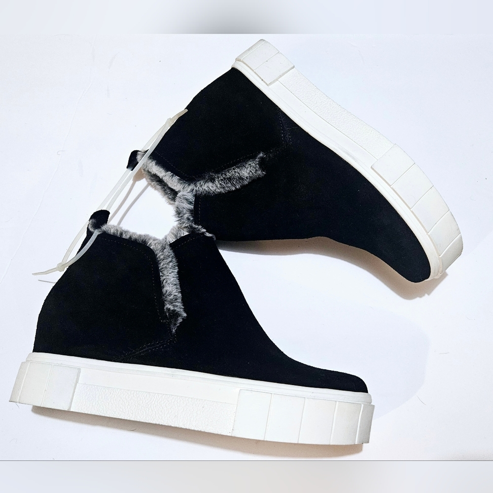 Dolce Vita Black and White Sneakers